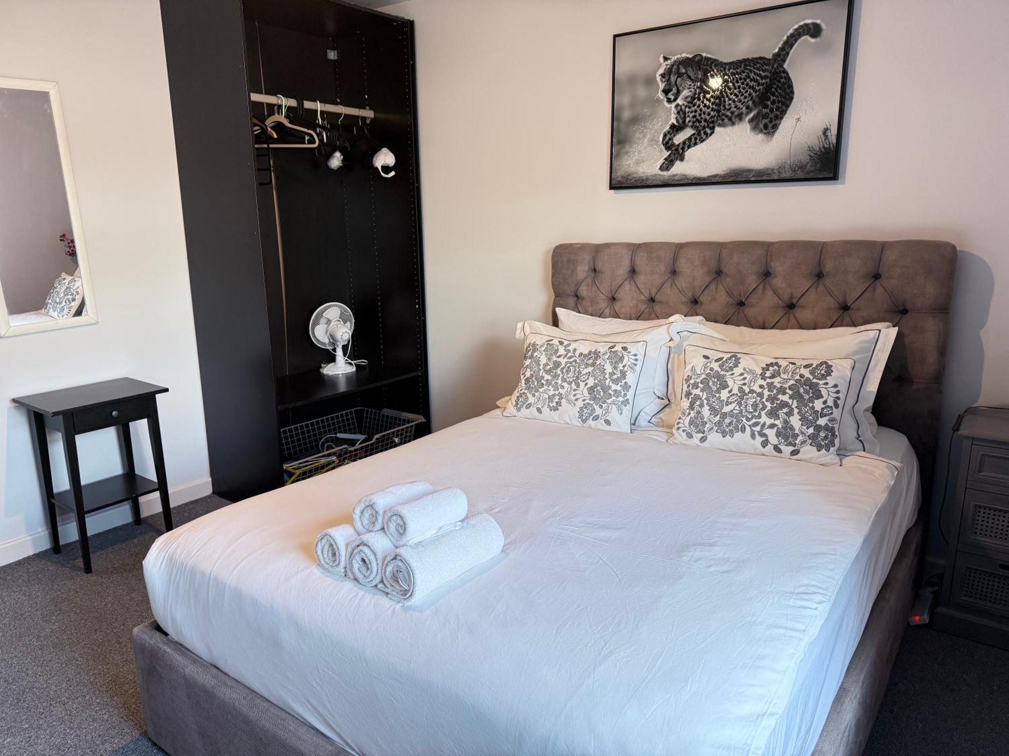 London Luxury Holiday Home B Room photo