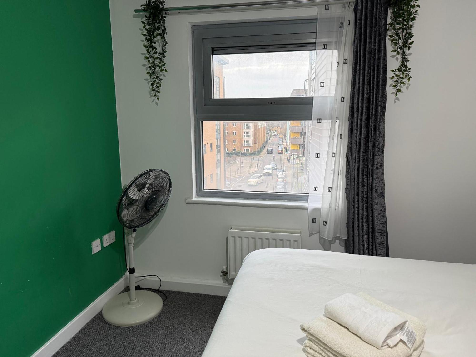 London Luxury Holiday Home B Room photo